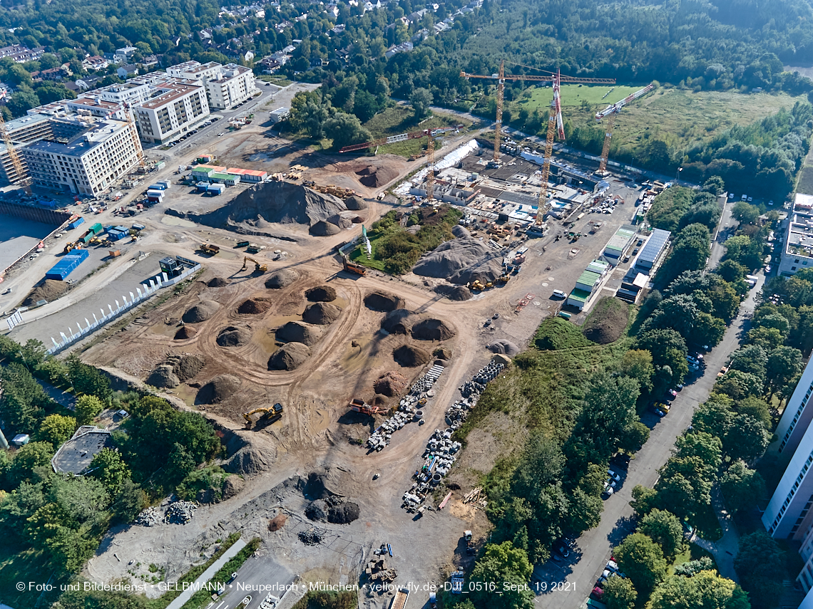 19.09.2021 - Aktuelle Luftbilder aus dem Alexisquartier und Pandion Verde in Neuperlach in München